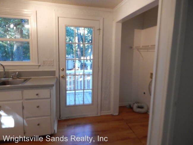 Foto del edificio - 2 br, 1 bath House - 5418 1/2 Park Avenue