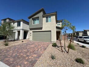 Building Photo - 5908 W Frias Ave