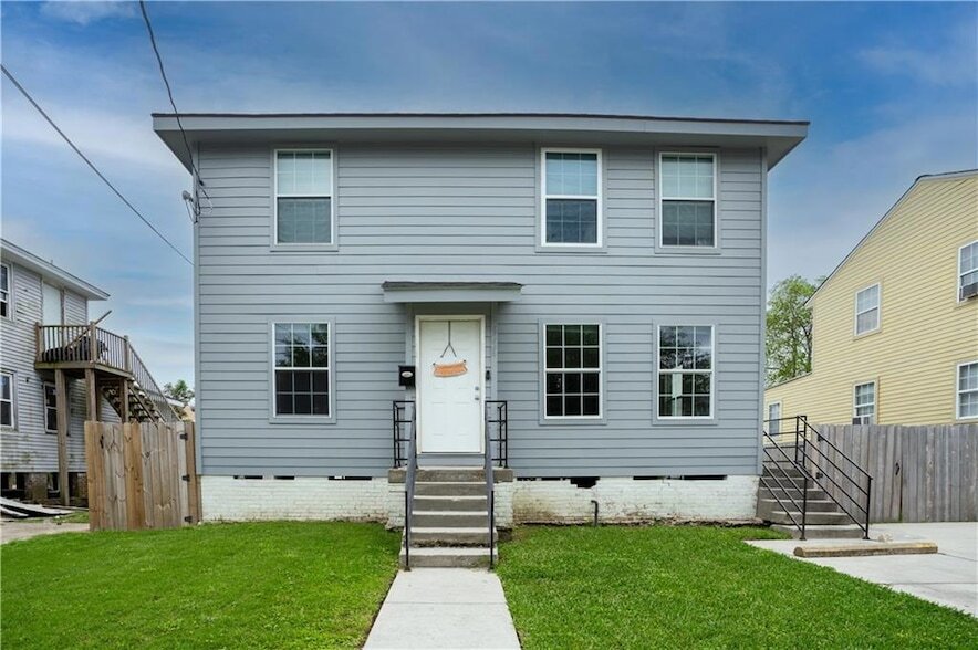 Foto principal - 6228 Waldo Dr