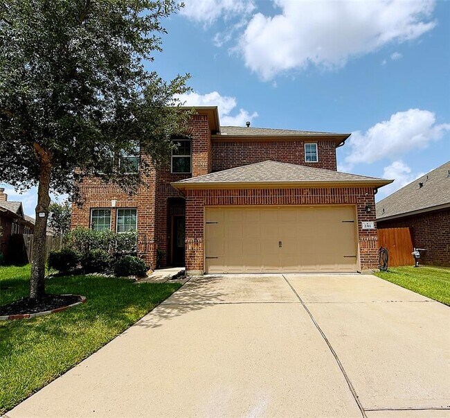 Foto del edificio - 2311 Blue Jay Ln