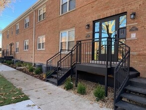 Building Photo - 7227 Thomas St