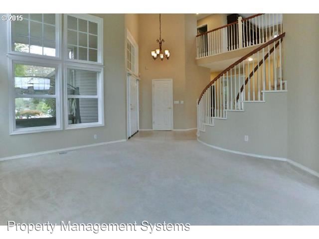 Building Photo - 9087 SE Highgate Dr