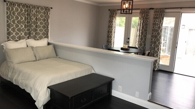 Foto del edificio - 2810 Rollingwood Dr
