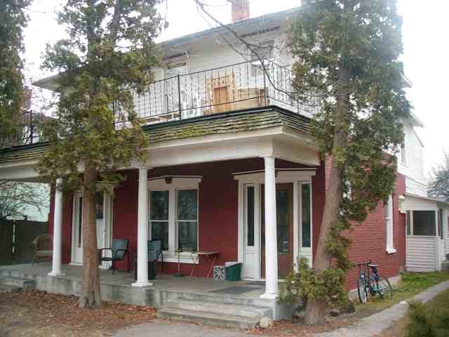 Primary Photo - 515 E Pine