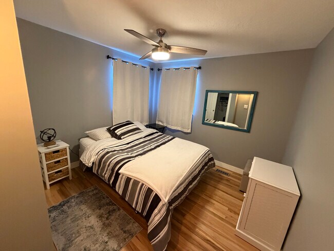 Building Photo - 2011 W Bedford St