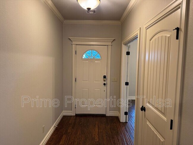 Foto del edificio - 2016 E 135th St S