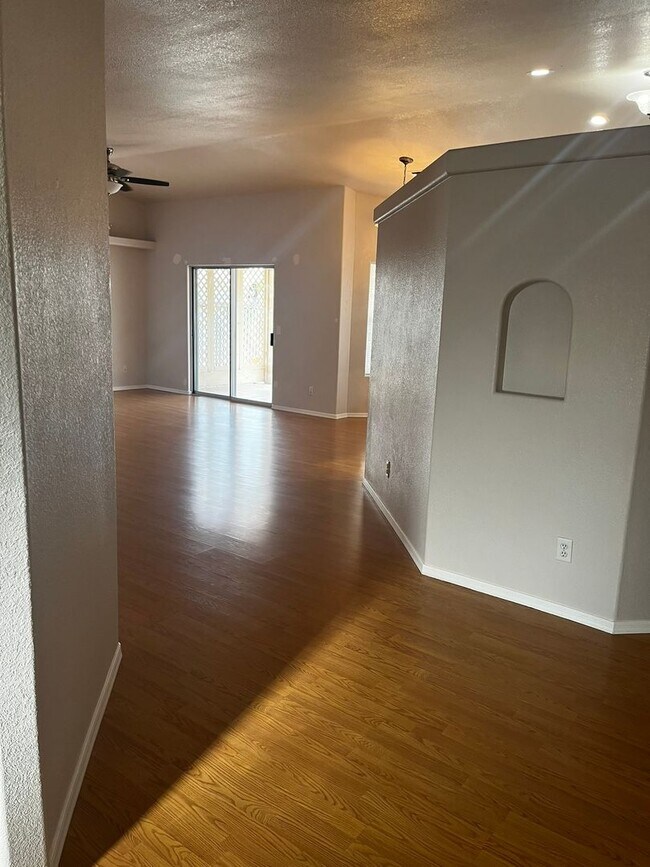Foto del edificio - 3 Bedroom - 2 Bath - POOL HOME