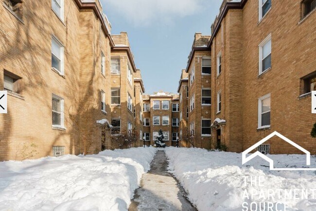 Photo - 5051 N Damen Ave Apartment