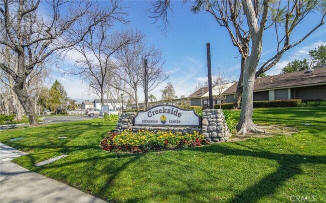 Foto del edificio - 3732 Oak Creek Dr