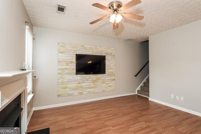 Foto del edificio - 4049 Hill Station Ct