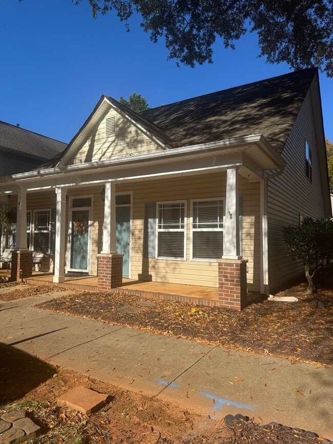 Photo - Charming 2-Bedroom with Fresh Updates Townhome