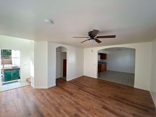 Foto del edificio - 762 W 21st St