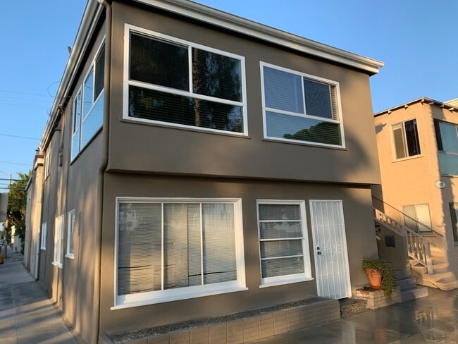 Foto del edificio - 5003 E Ocean Blvd