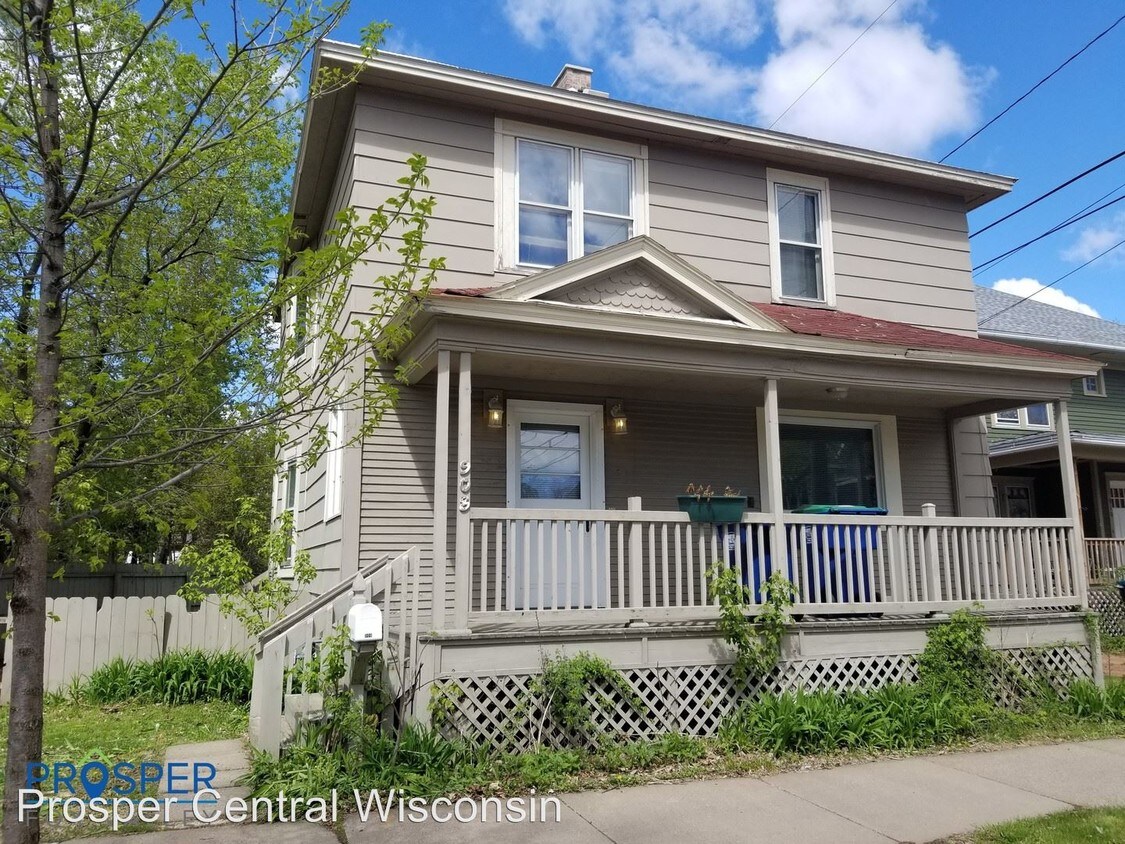 3 br, 2 bath House 908 North 7th Street House Rental in Wausau, WI