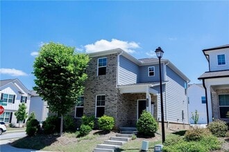 Building Photo - 4355 Magpie Dr