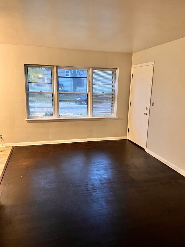 Foto del edificio - 3645 N 91st St