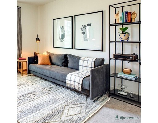 Building Photo - 64 River Rd W