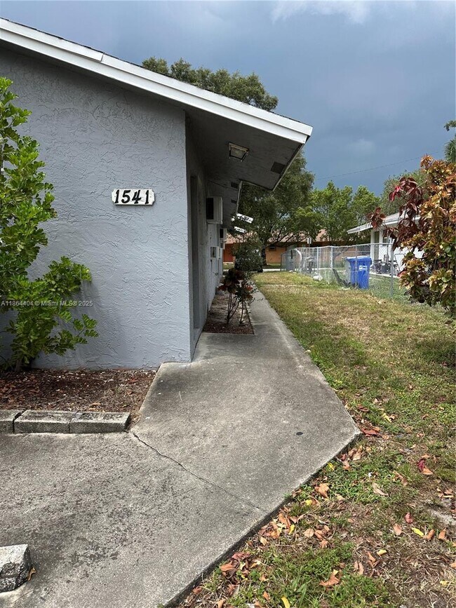 Foto del edificio - 1541 NW 2nd St