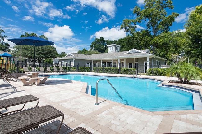 Building Photo - Harbor Cove