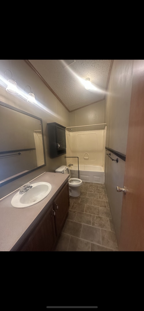 Building Photo - 3 Bed/2 Bath House