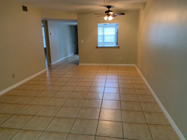 Building Photo - 964 Morningside Dr
