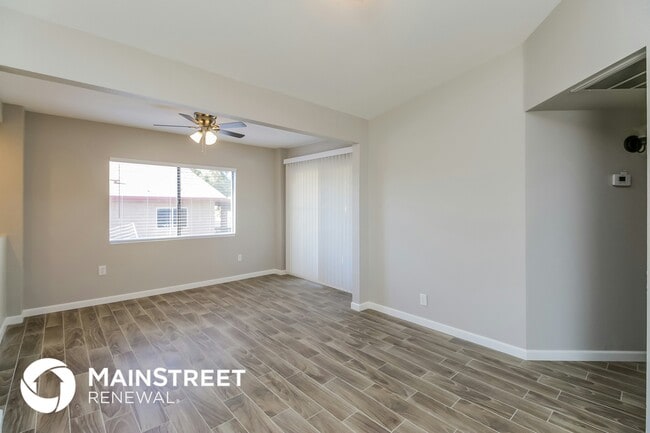 Foto del edificio - 8902 W Vernon Ave