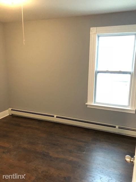 Building Photo - 429 Poplar St