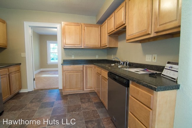 Building Photo - 4 br, 2 bath House - 125 Homepark Boulevard