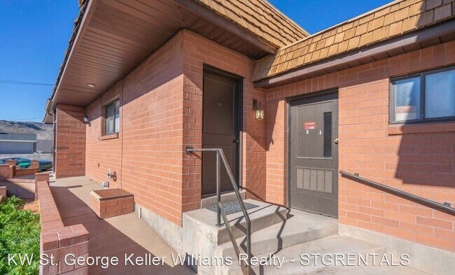 Building Photo - 145 E 500 S