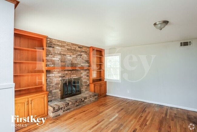 Building Photo - 3424 Chaffin Dr