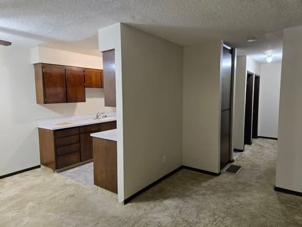 Building Photo - 4012 E 16th St
