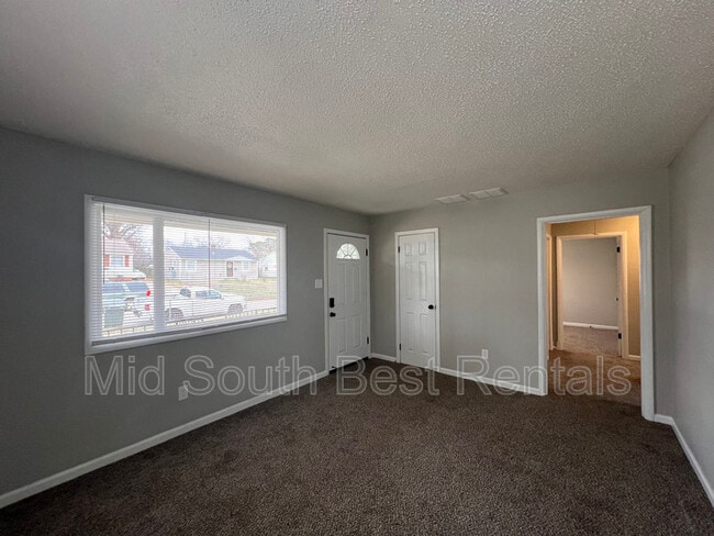Building Photo - 3507 Ashford Rd