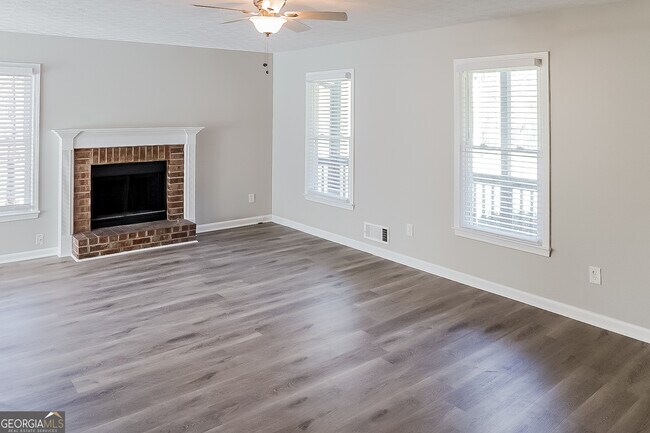 Building Photo - 87 Oak Landing Cir