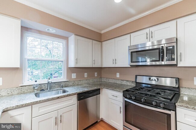 Foto del edificio - 45597 Whitcomb Square