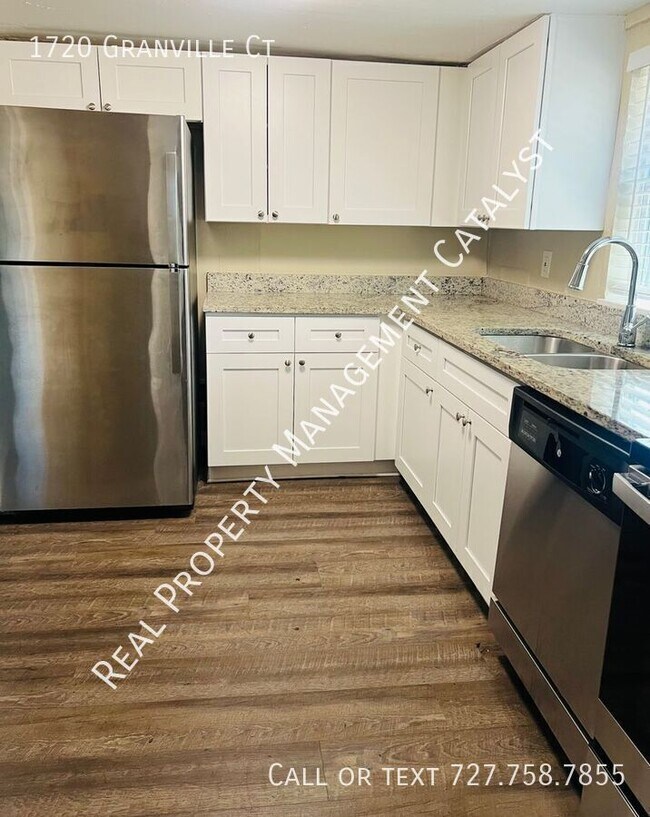 Foto del edificio - 1720 Granville Ct S