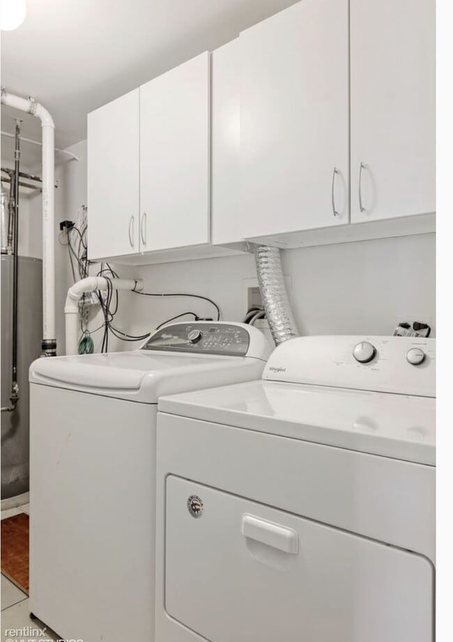 Foto del edificio - 3 br, 2 bath Condo - 4040 N Mozart St
