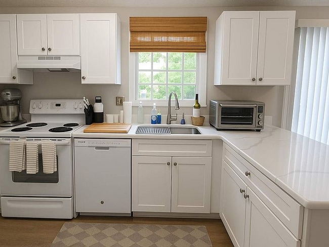 Building Photo - 12442 Quail Woods Dr