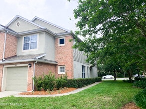 Building Photo - 7450 Scarlet Ibis Ln