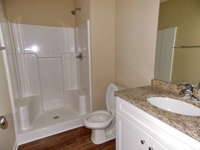 Foto del edificio - 1508 Normalview Dr