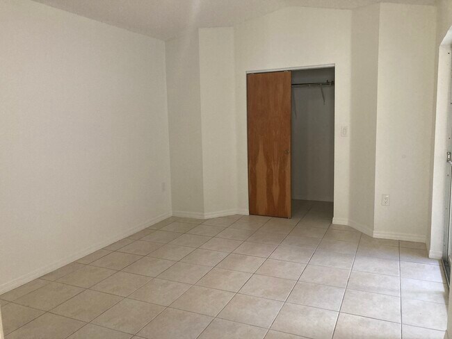 Building Photo - 11540 SW 148th Ct