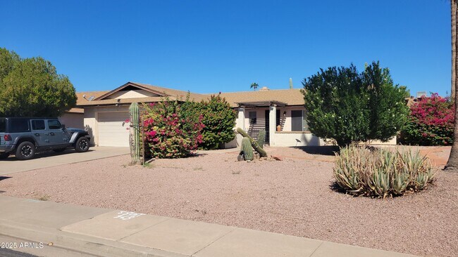 Foto del edificio - 3158 W Marconi Ave