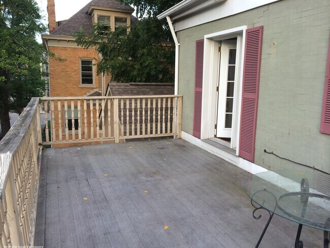 Building Photo - 5744 Elmer Street
