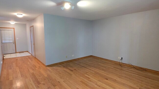Foto del edificio - 762 W 26th St
