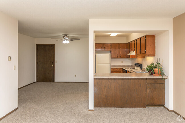 1BR, 1BA - 784SF - Oaks at Bentonshire