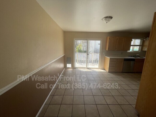 Building Photo - 9140 Judd Ln