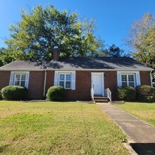 Building Photo - 107 Lind St