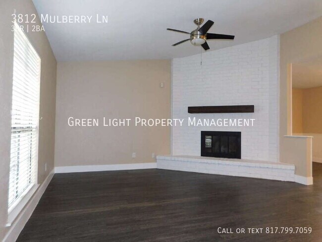 Foto del edificio - 3812 Mulberry Ln