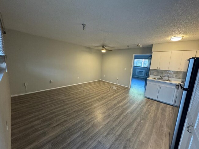 Foto del edificio - 7525 83rd St N