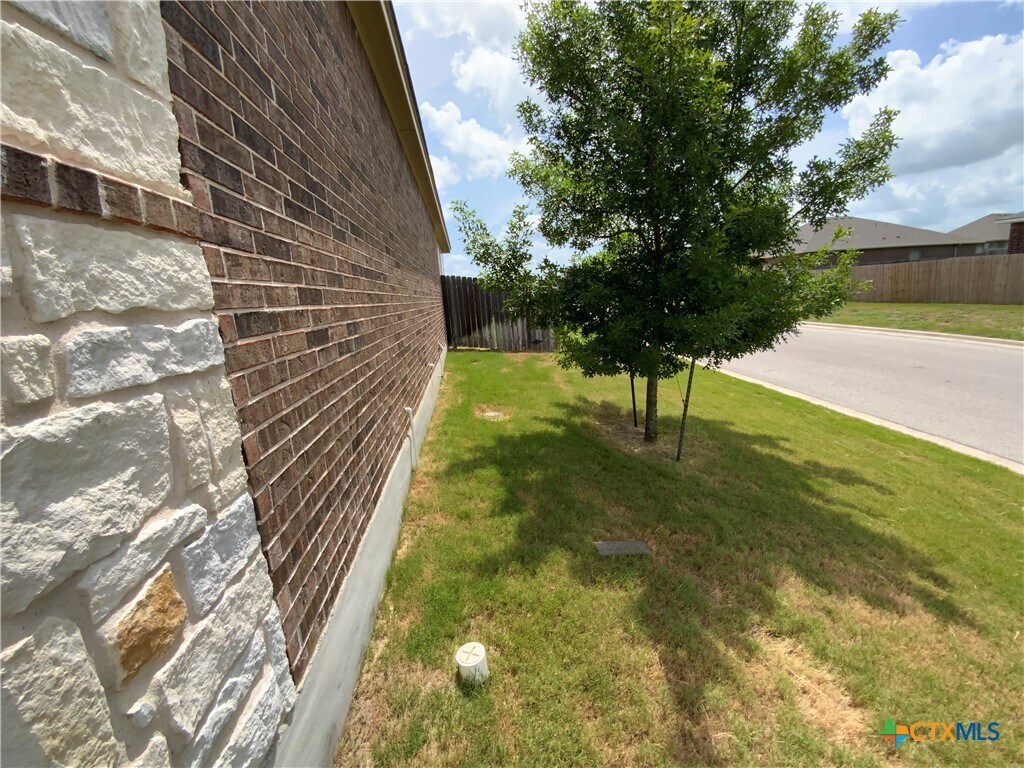 Foto principal - 6017 Worthing Dr