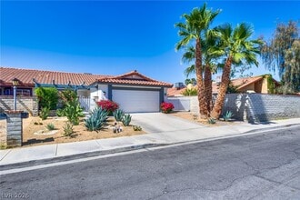 Building Photo - 2504 Sidonia Ave